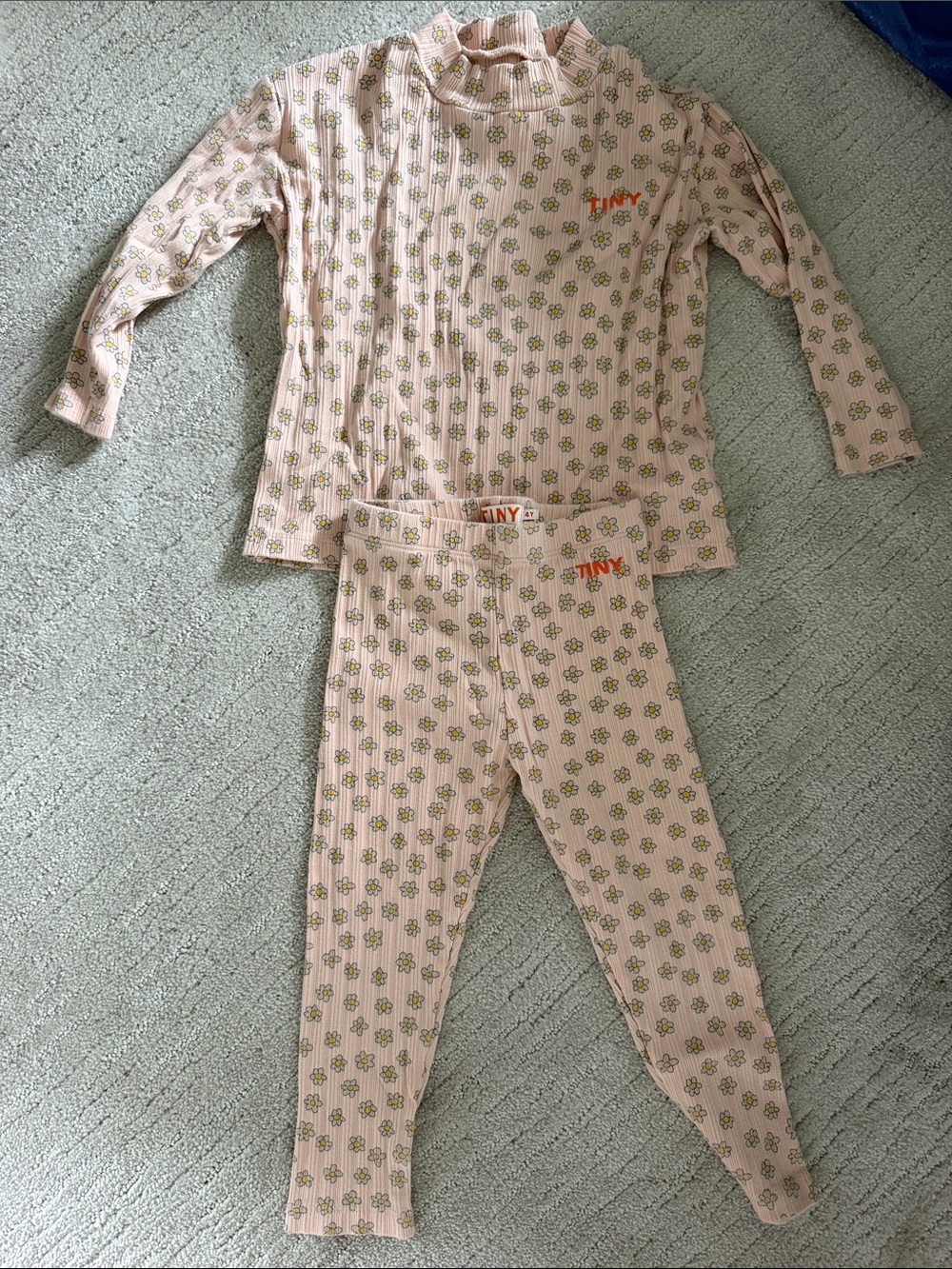Tiny Cottons daisy set size 4T